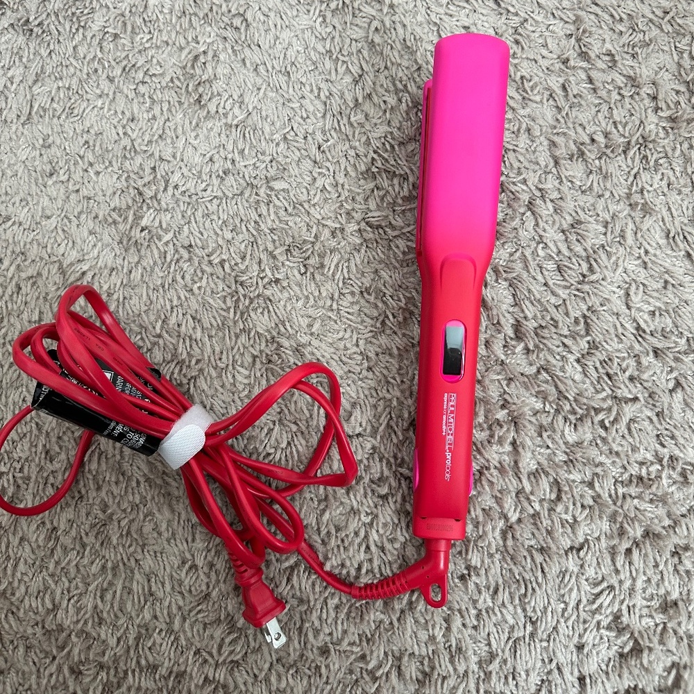 Paul Mitchell Flat Iron - Straightener